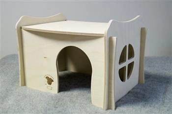 Domek z otwieranym dachem dla jeża